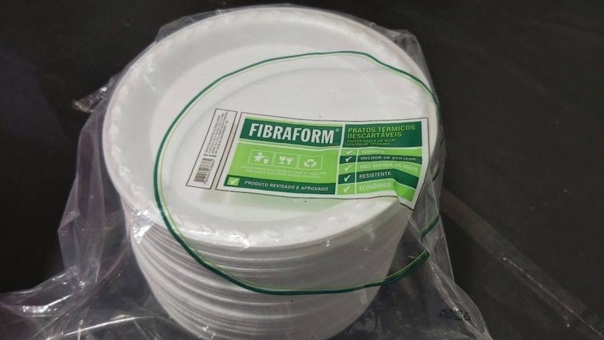 PRATO RASO 15CM EPS COM 25 UND