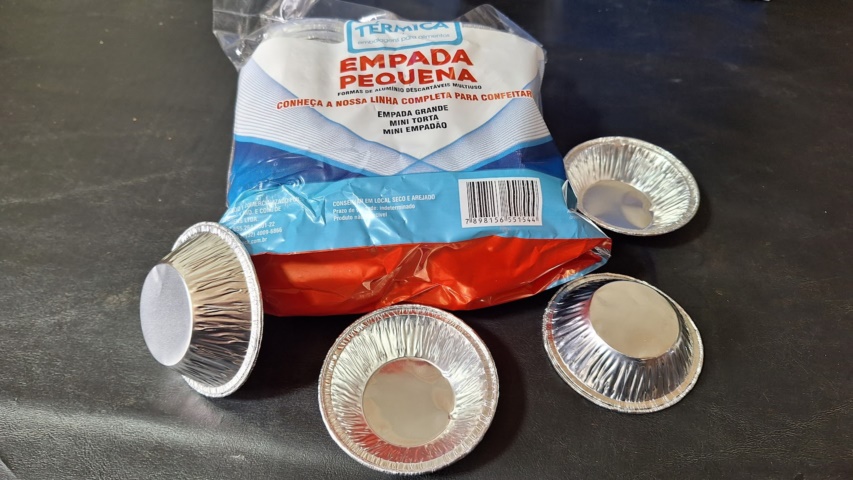 BANDEJA EMPADA PEQUENA  5OML C/100UND