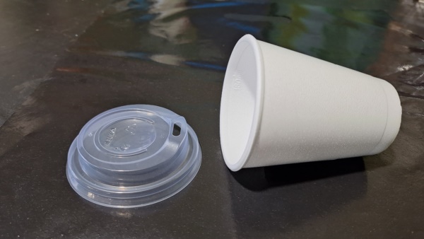 TAMPA PARA COPO 180ML MEIWA COM BICO C/80UNDADES