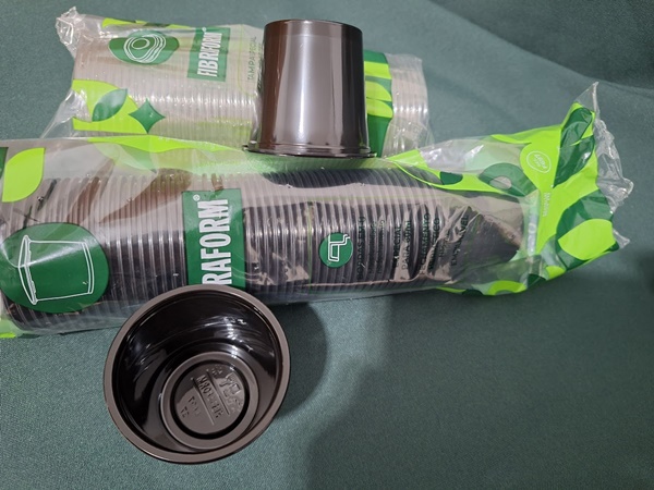 POTE 60 ML COM TAMPA COM 50 UNIDADES PRETO
